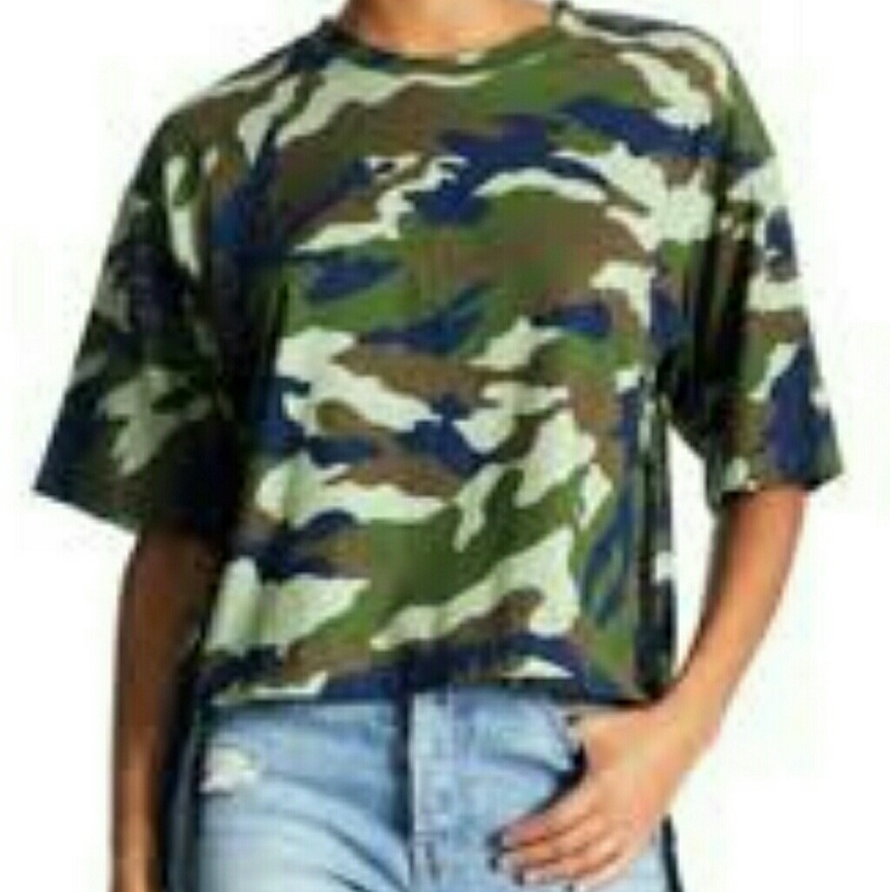 New Kendall and Kylie Lace up top